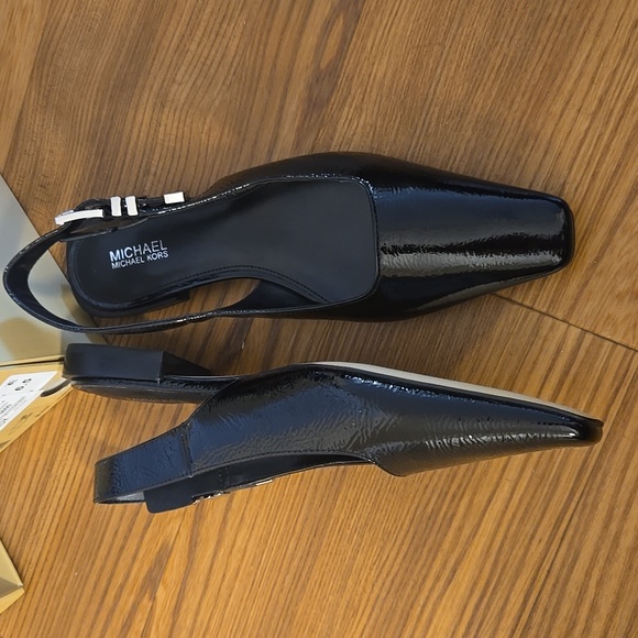 Michael Kors Shoes - Michael Kors Darrington Sling Back Flats